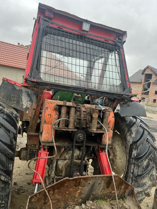 Vând tractor forestier 651