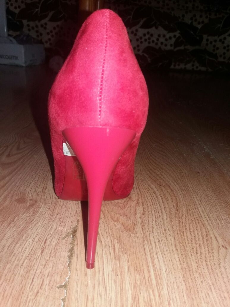Нови!!!Дамски елегантни обувки