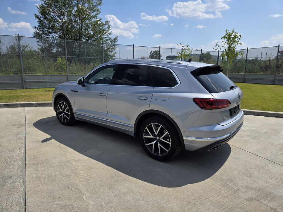 VW Touareg 3.0TFSI PLUG-IN Hybrid 462HP