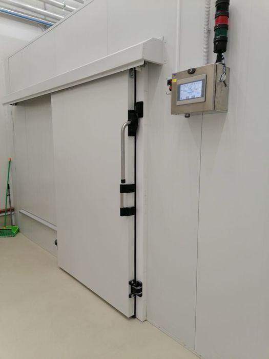 Изграждане на хладилни камери/инсталации.