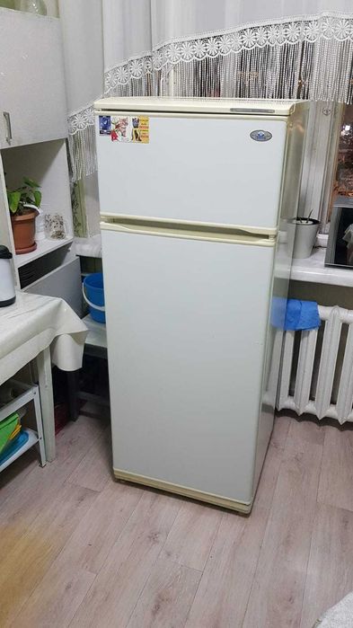 Продам холодильник Атлант