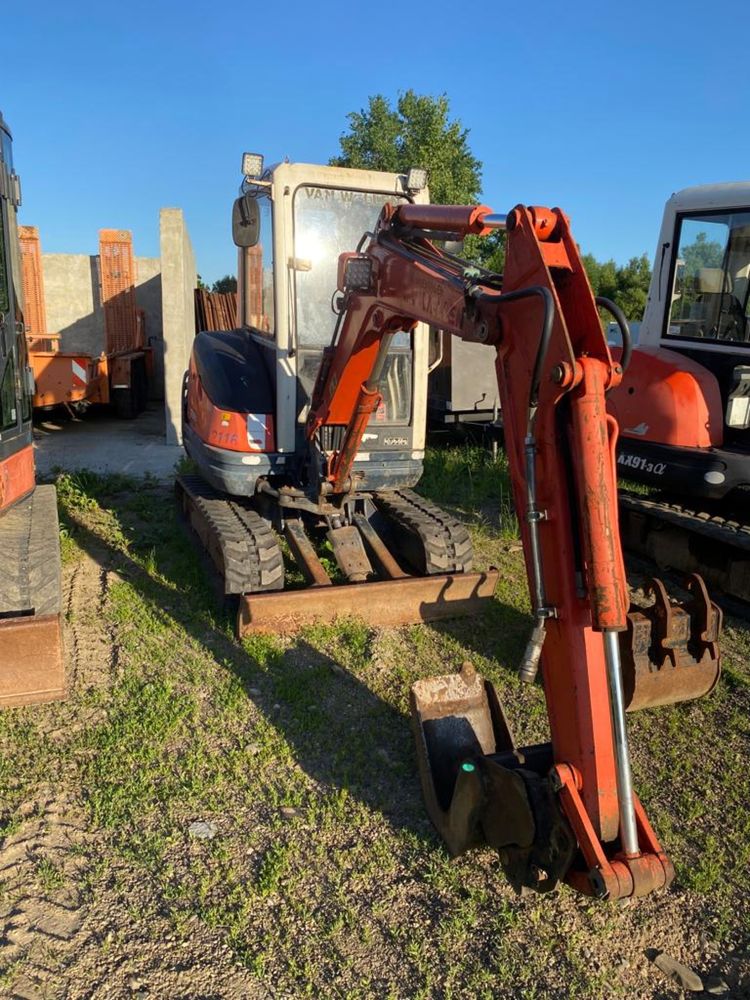 Miniexcavatoe Kubota tip KX61-3