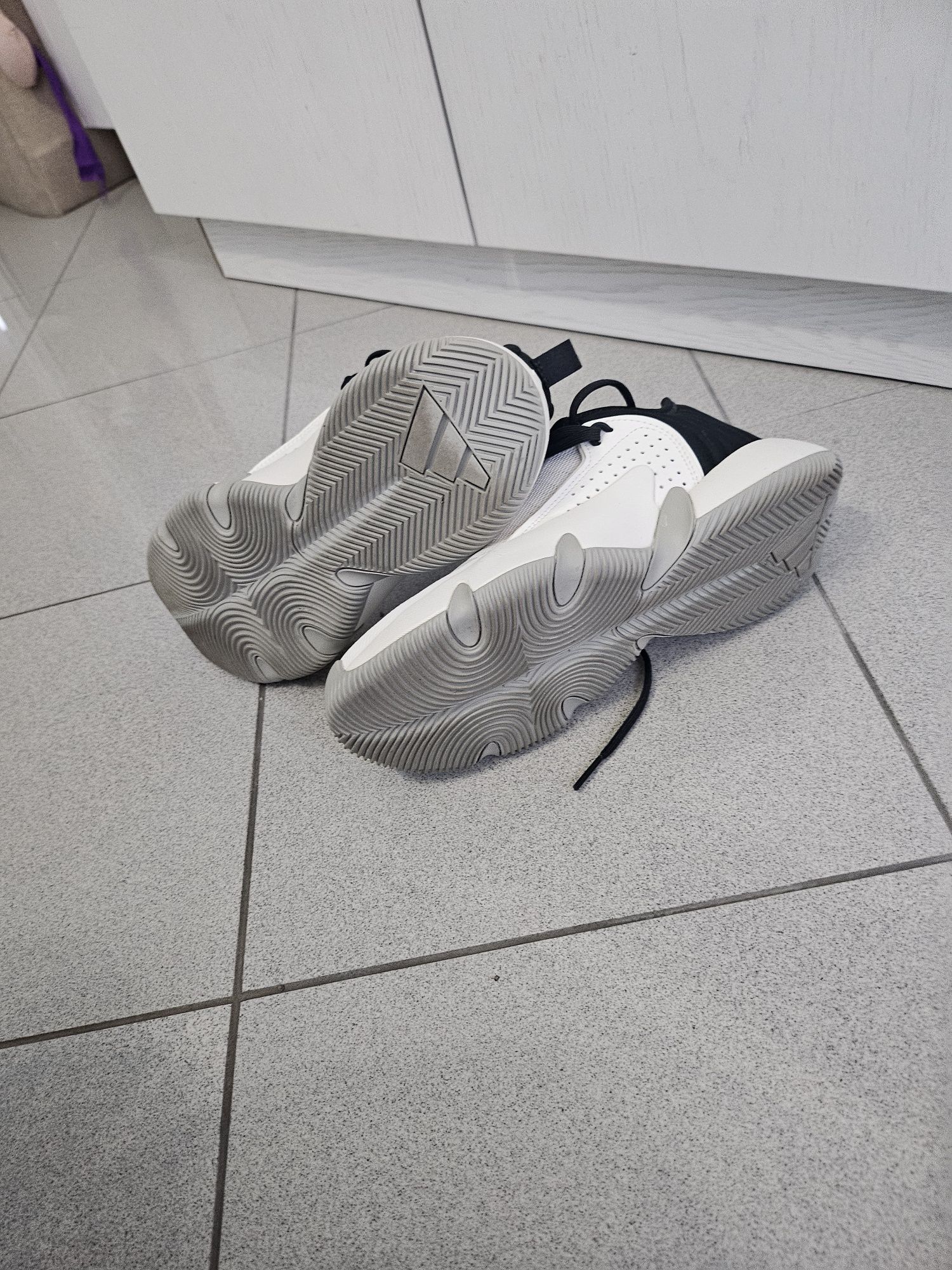 Маратонки Adidas