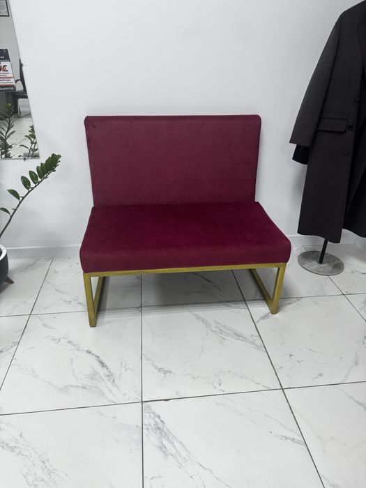 Продам сиденье новое, удобно в прихожую, можно для магазинов