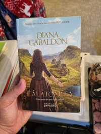 Carte diana Gabaldon - Calatoarea