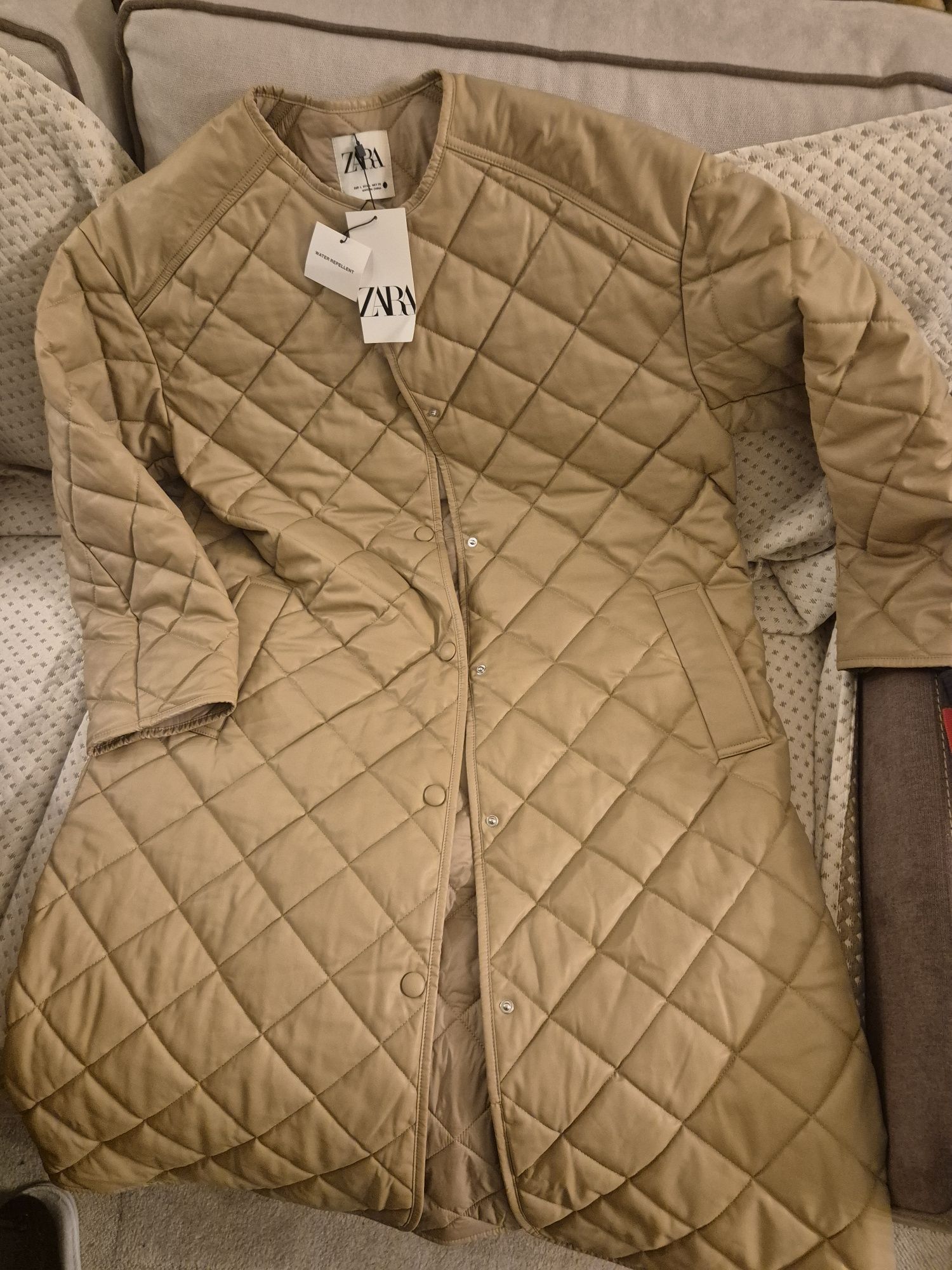 Чисто ново дълго палто от еко кожа Zara L размер
