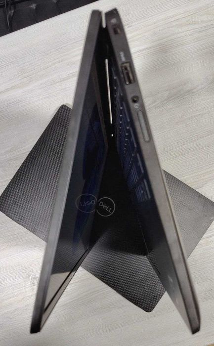 DELL Latitude 7310 Carbon 14" IPS FHD Core i5 10310U 8GB/256GB Nvme