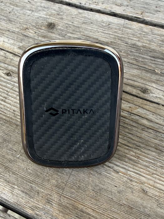 Suport telefon magnetic Pitaka