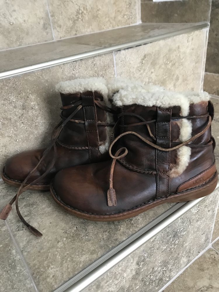 Ботуши UGG