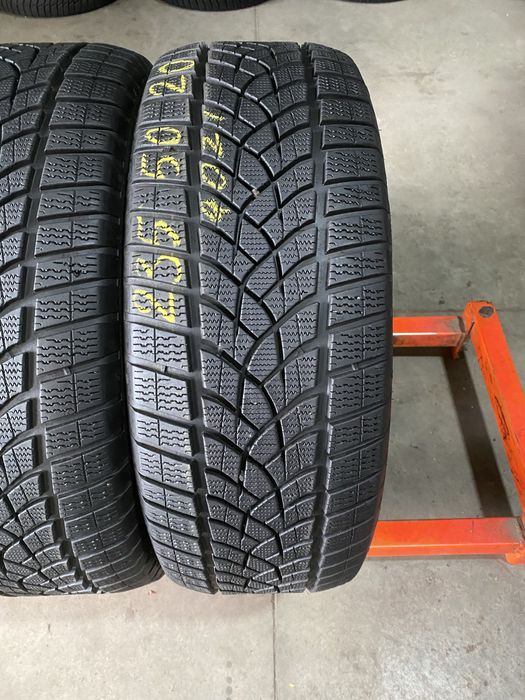 Anvelope iarna 235/50/20 Goodyear Ultra Grip Performance 235 50 20 R20