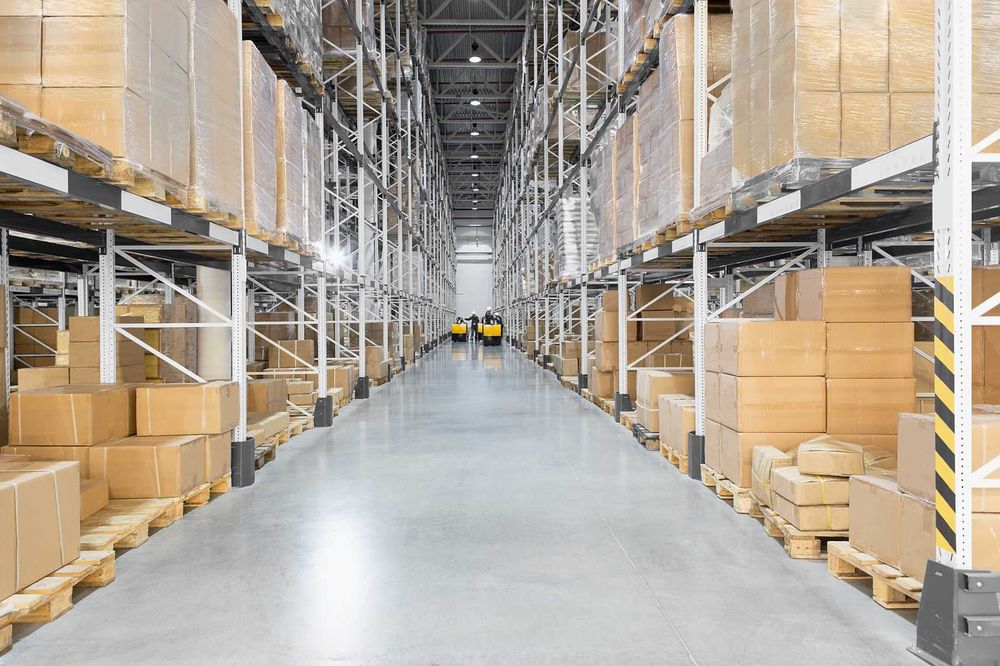 Arenda         377 m2