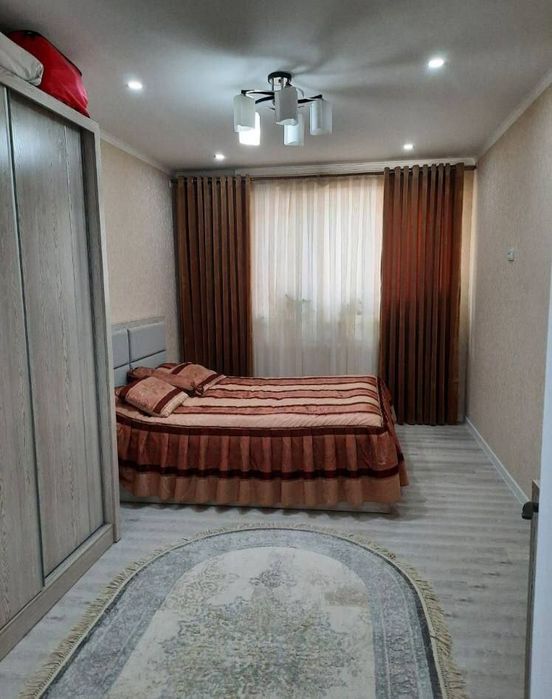 Квартира продаётся Чиланзар 7 квартал 3/2/4 меб тех Актёра круг