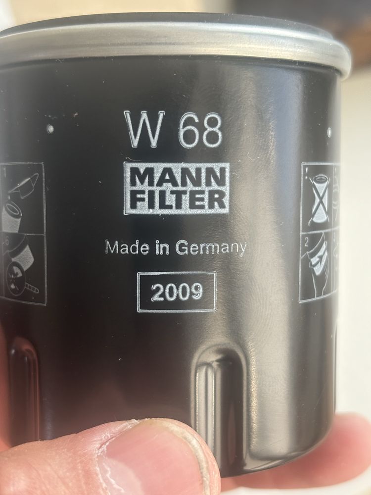 Продам масляный фильтр MANN FILTER W68