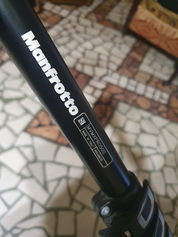 Monopied Manfrotto MVMXPRO500 + cap