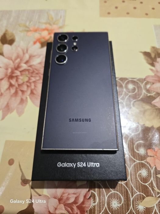 Samsung Galaxy S24 Ultra 5G 256GB 12RAM Titainum Violet 

Телефонът се