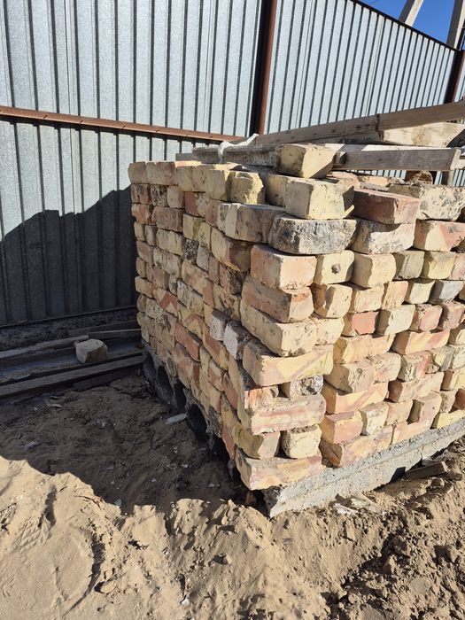 Продается женный керпич