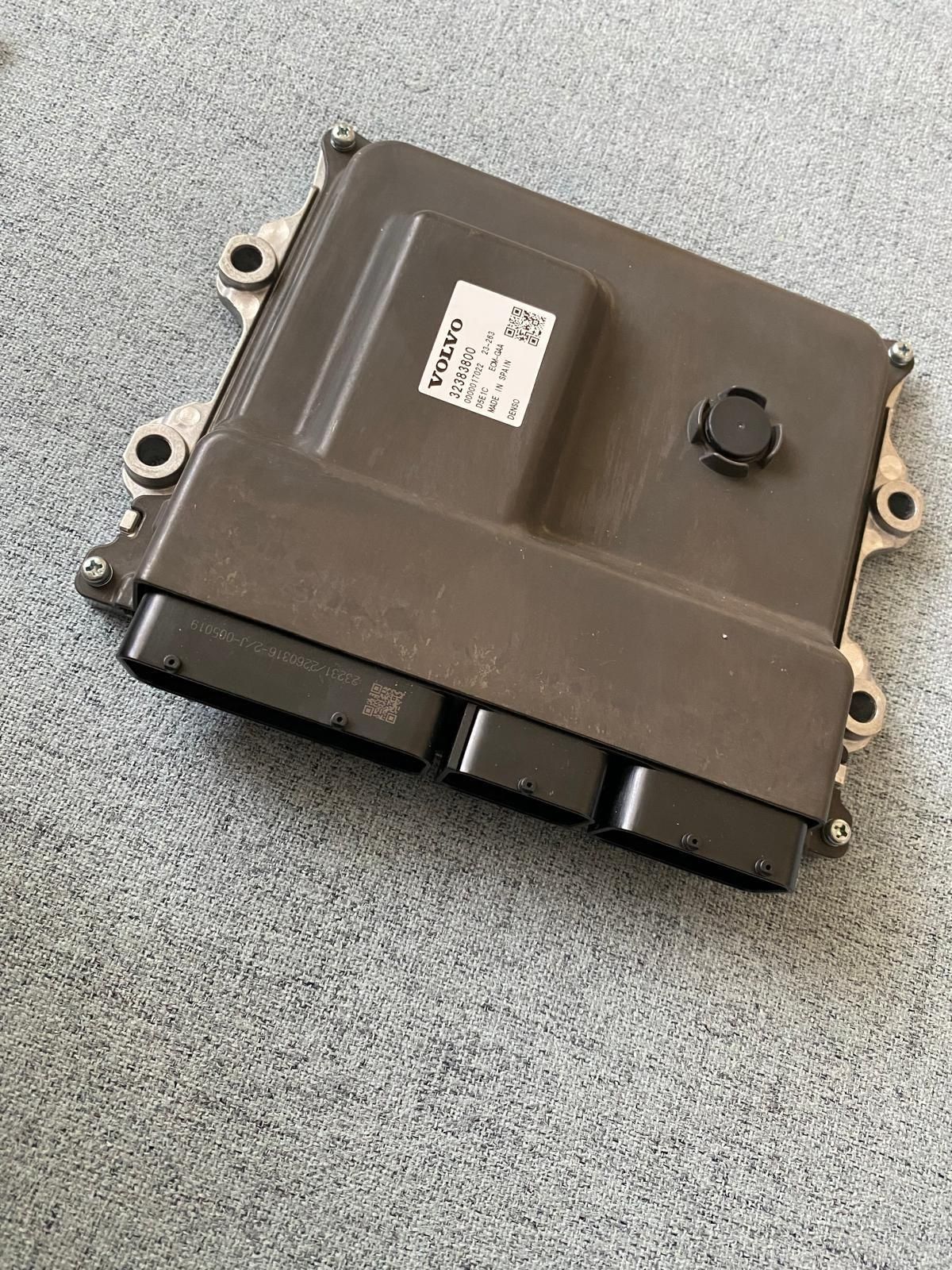 Vând calculator ecu volvo xc60