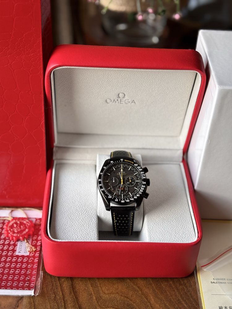 Omega Speedmaster Moonwatch 44 mm