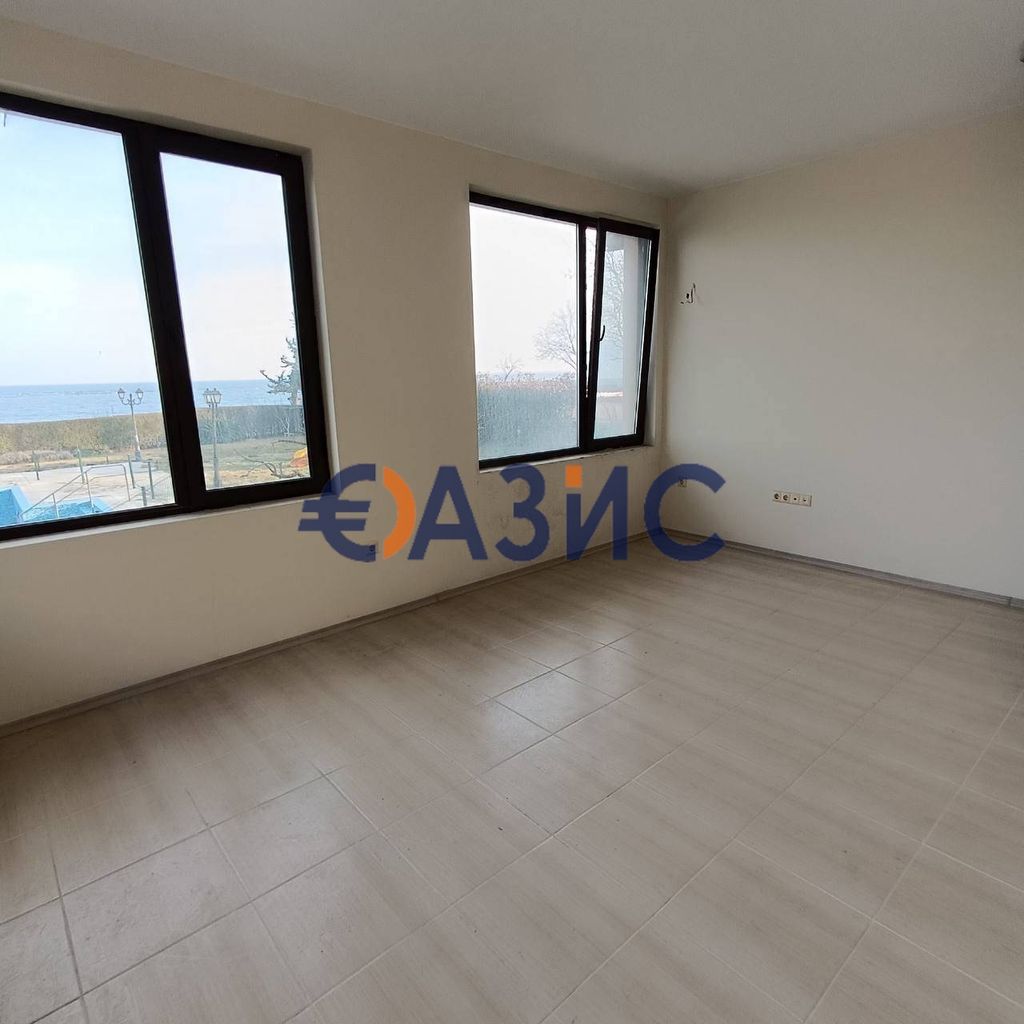Продава се Двустаен апартамент в с. Равда, Област Бургас - 61 кв.м за 1422 €/кв.м - Снимка #4
