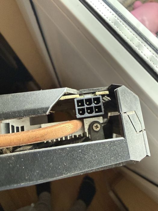 Vand placa video gtx 1050 ti