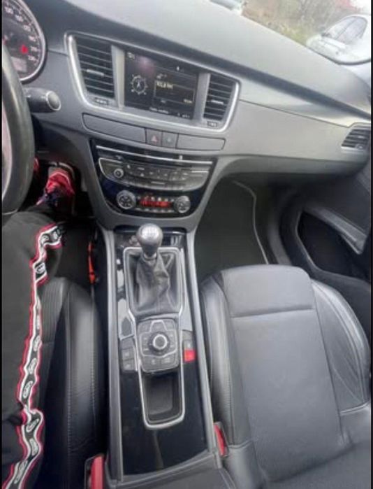 Vând Peugeot 508