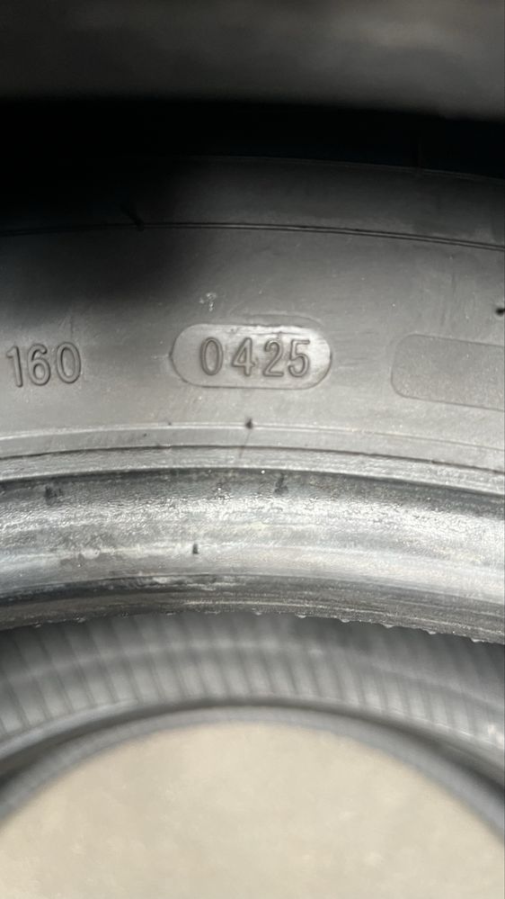 Шины 235/65/18 — почти новые, ездили всего 3 месяца
