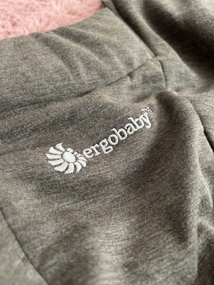 Ergobaby - Eргономична раница Embrace