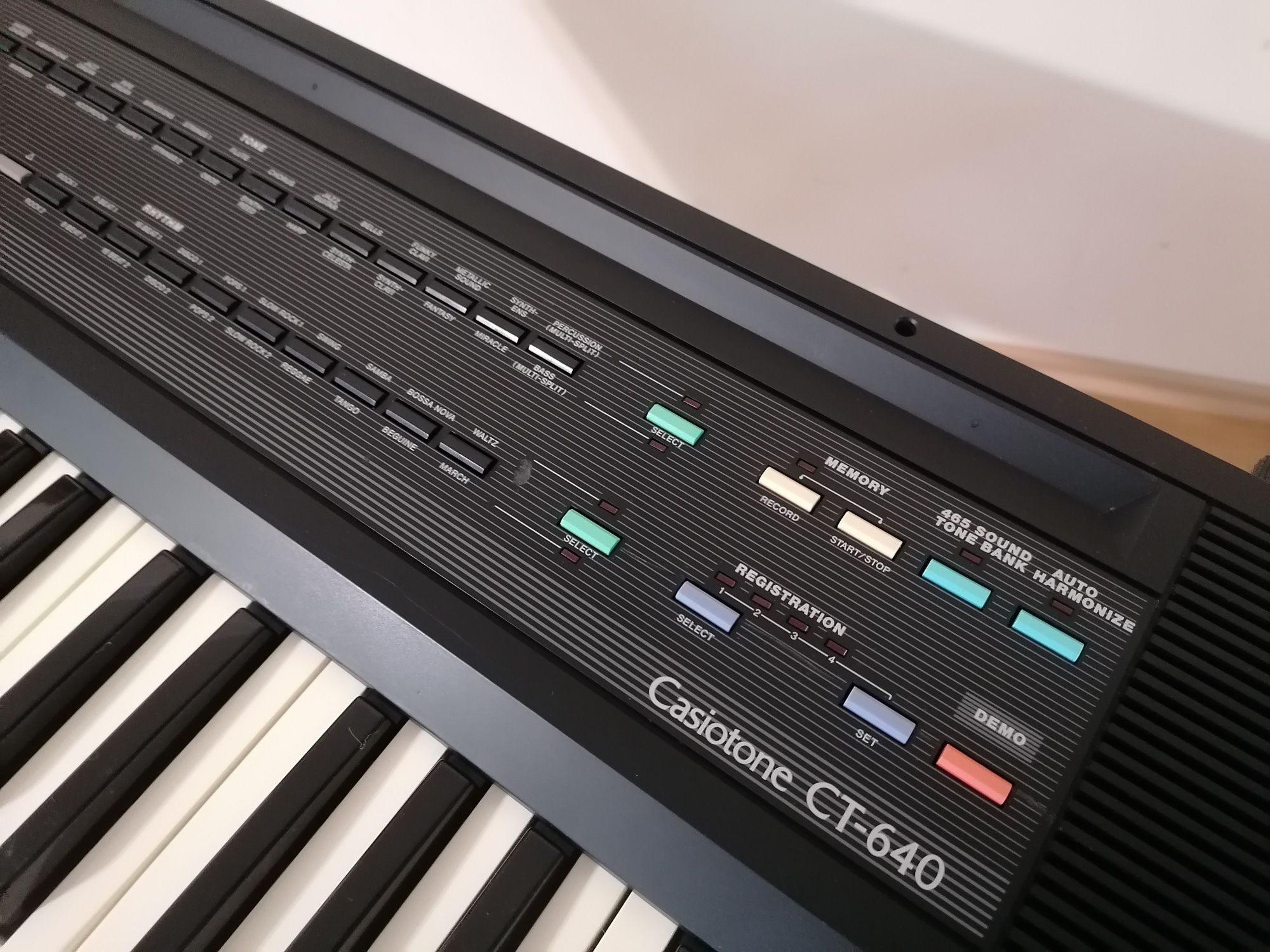 CASIO CT-640 orga pian sintetizator