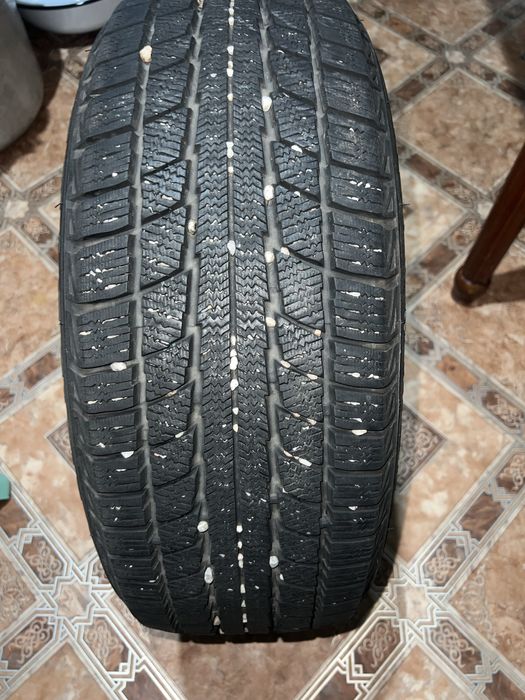 Резина на тайоту камри 55