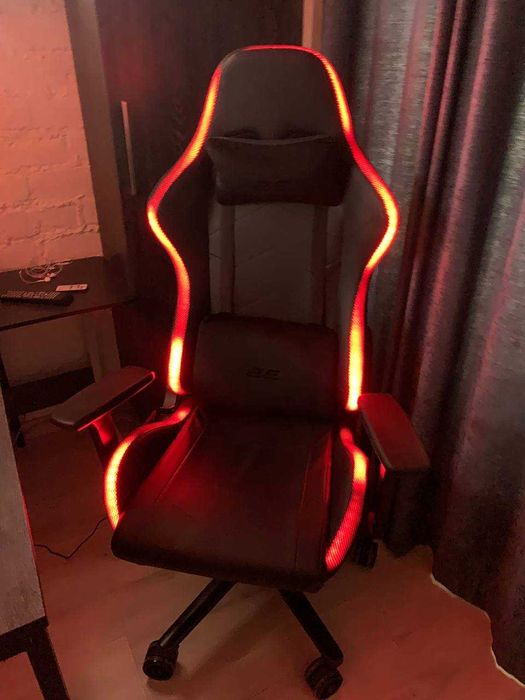 Игровое кресло 2E Gaming с RGB-подсветкой