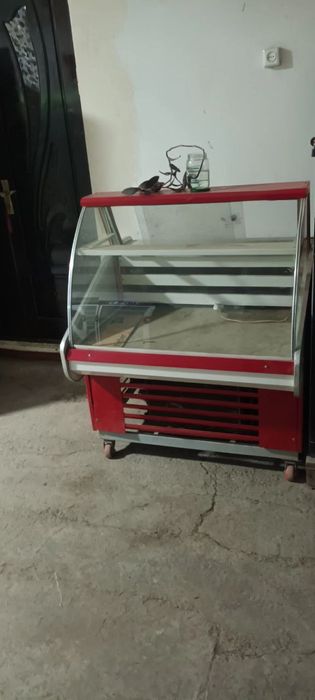 Витрина халадилник