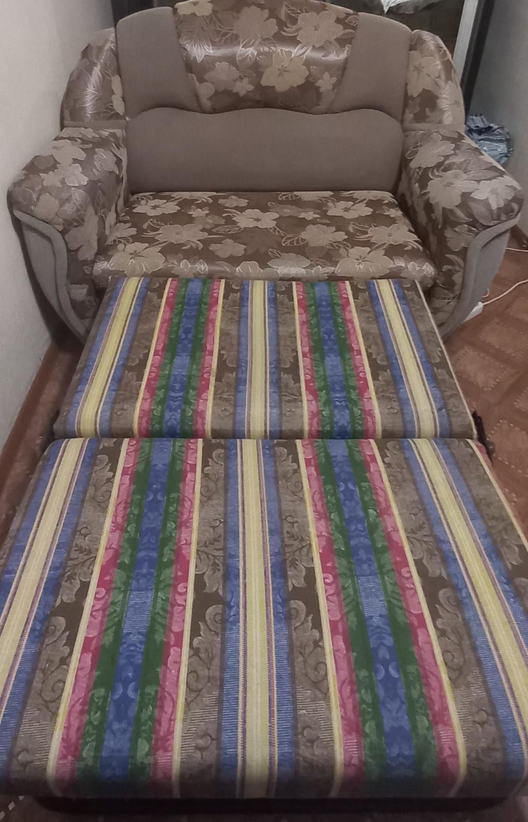 Срочно продам диван
