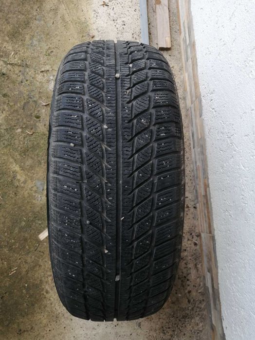 Anvelope iarna 205/55/R16 91H + Anvelope vara 175/65 R14 82T