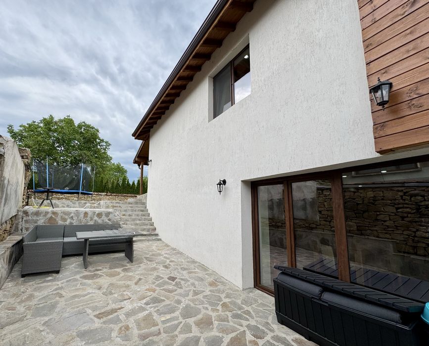 Къща за гости/ Стаи за гости гр. Лясковец