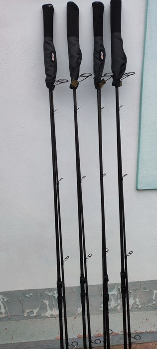 Vând 4 Lansete Tazura X Class