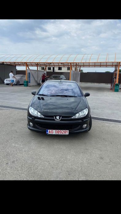 Vând Peugeot 206 CC