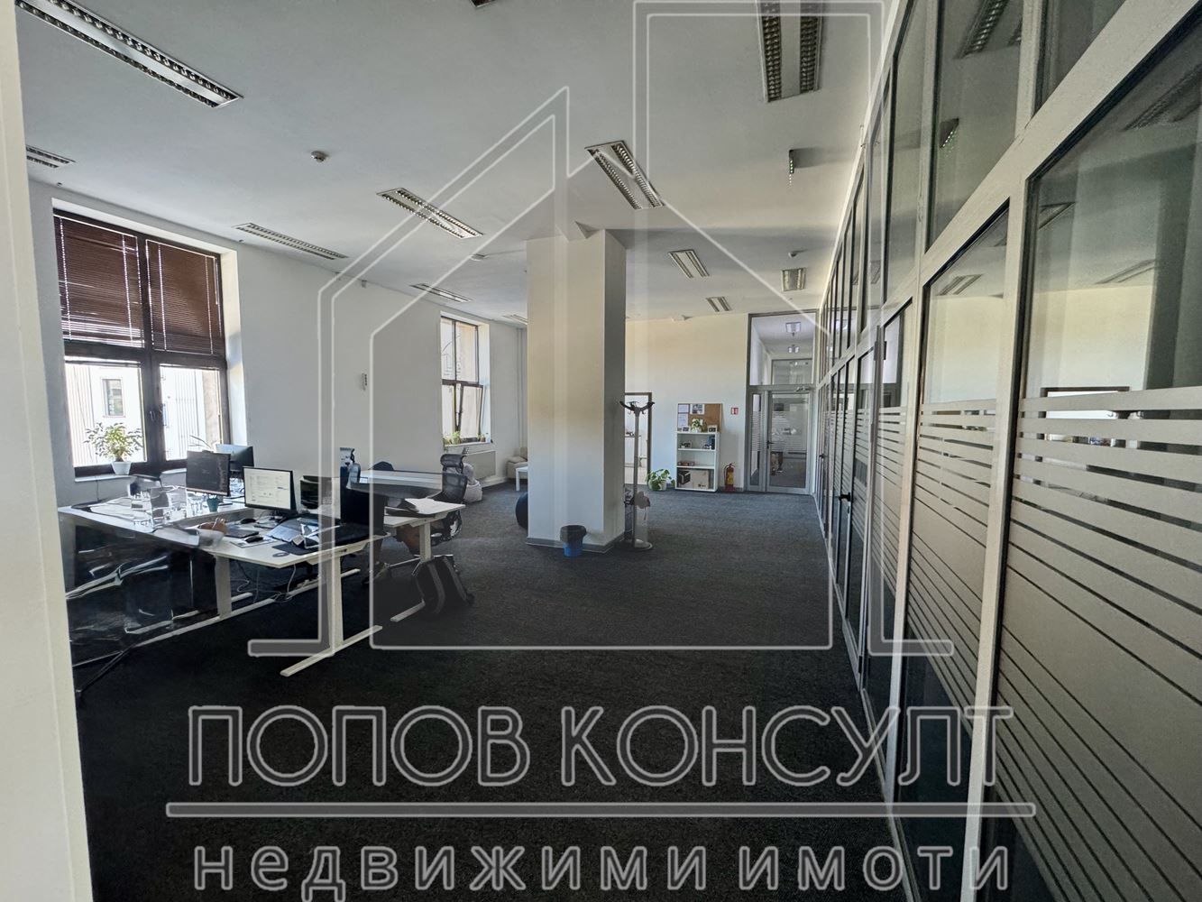 Офис в Пловдив-Център площ 220 цена 1760