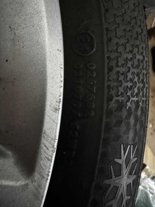 Anvelope iarnă Continental WinterContact TS860 – 195/60 R15 cu jante