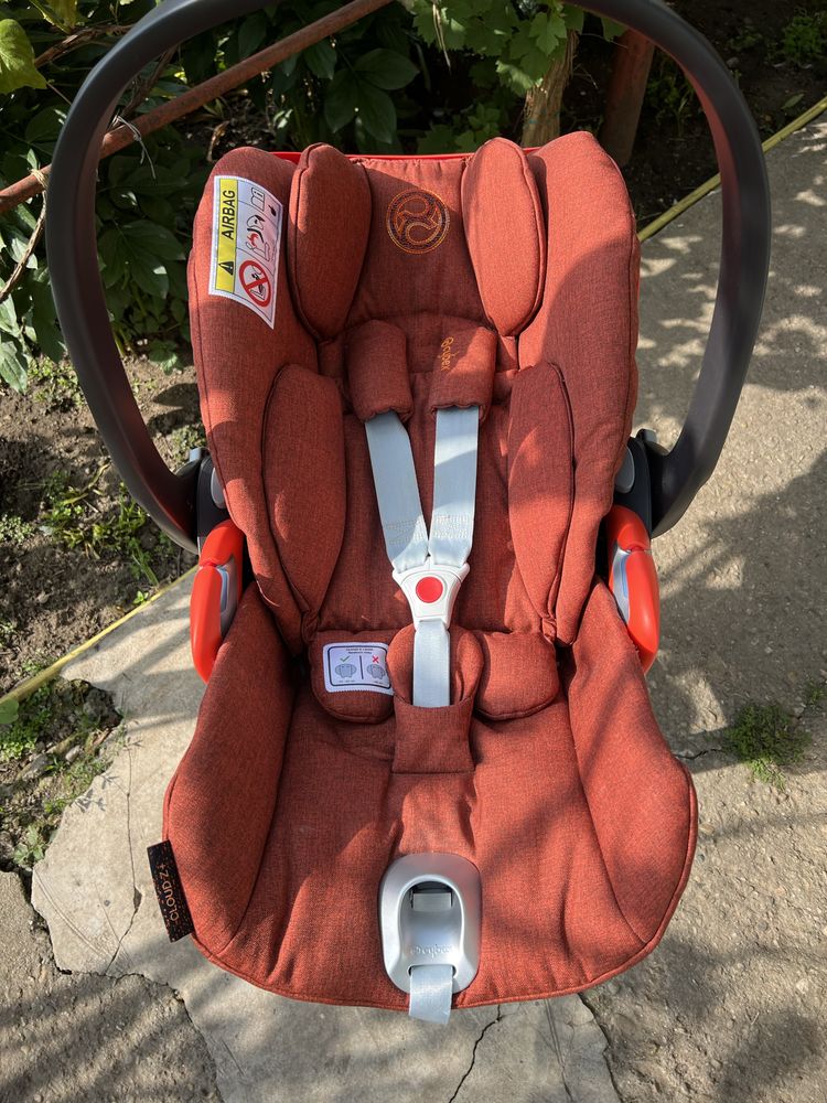 Scoica auto Cybex Cloud Z plus i-size, gama Platinum