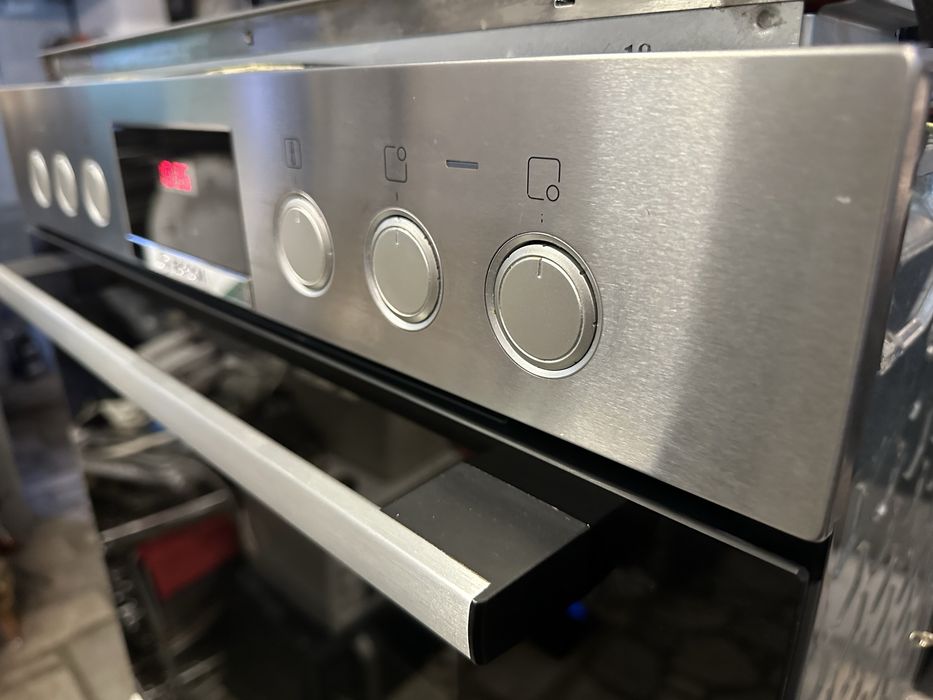 Фурна за вгражфане Бош/Bosch