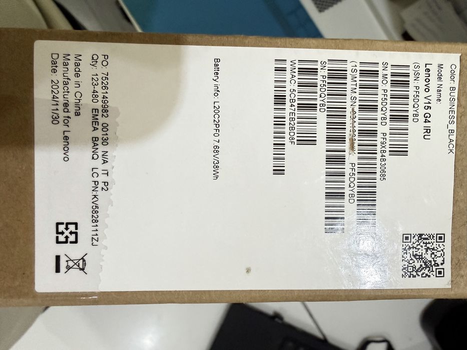 Laptop Lenovo V15 G4 IRU Nou