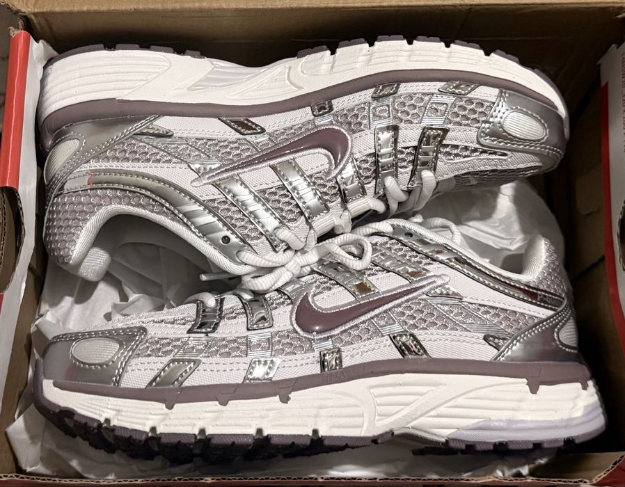 Кроссовки новые