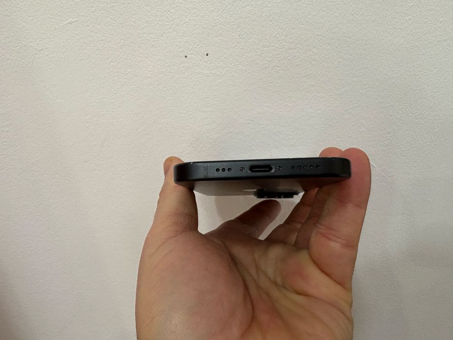 Iphone 15, Black, pentru piese