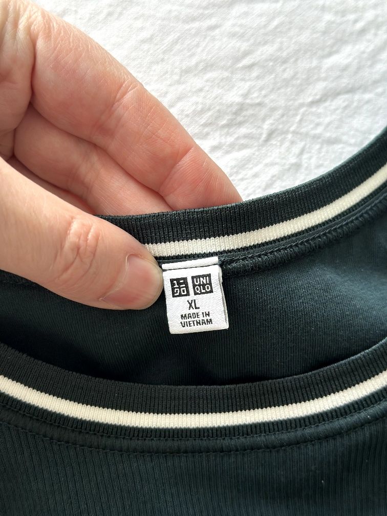 Топ UniQlo изумрудного цвета, L размер