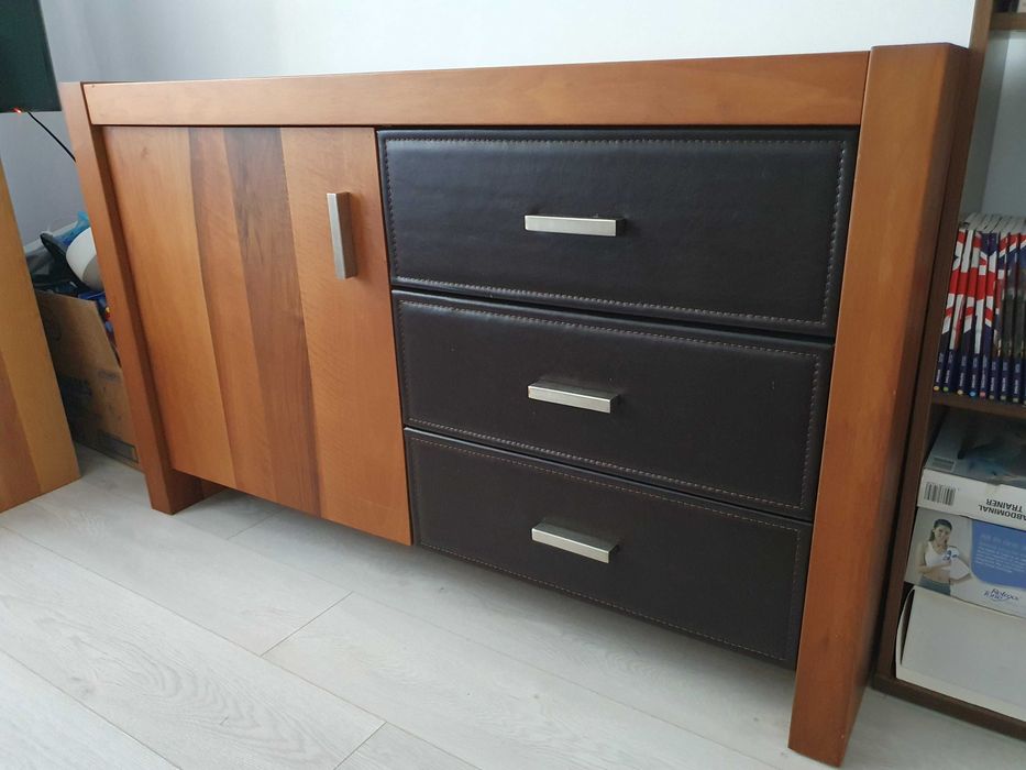 Comoda cu 2 noptiere Mobexpert