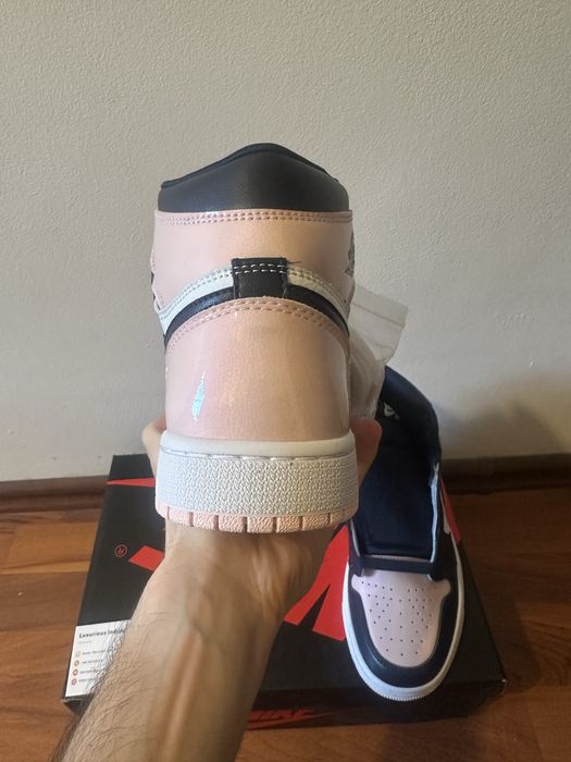 Air Jordan 1 Retro High Atmosphere (Women’s)