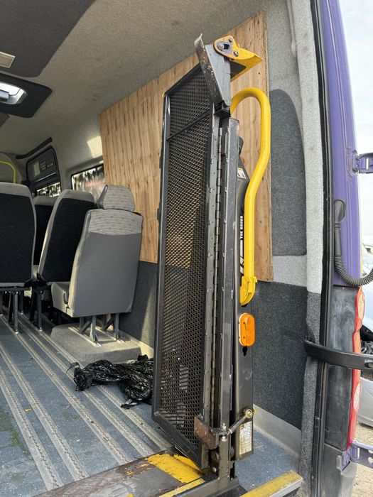 Lift auto pt persoane cu dizabilitati