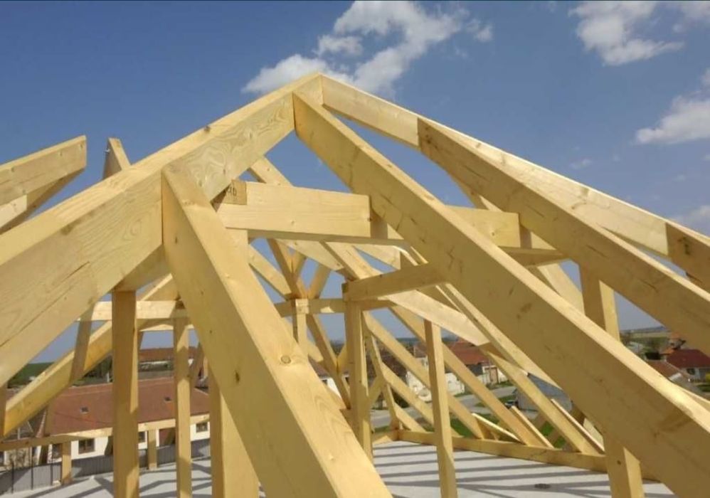 Reparații acoperisuri montaj dulgheri masardari montaj țiglă metalica