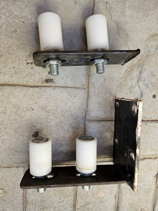 Vand poarta auto culisanta + poarta pietonala