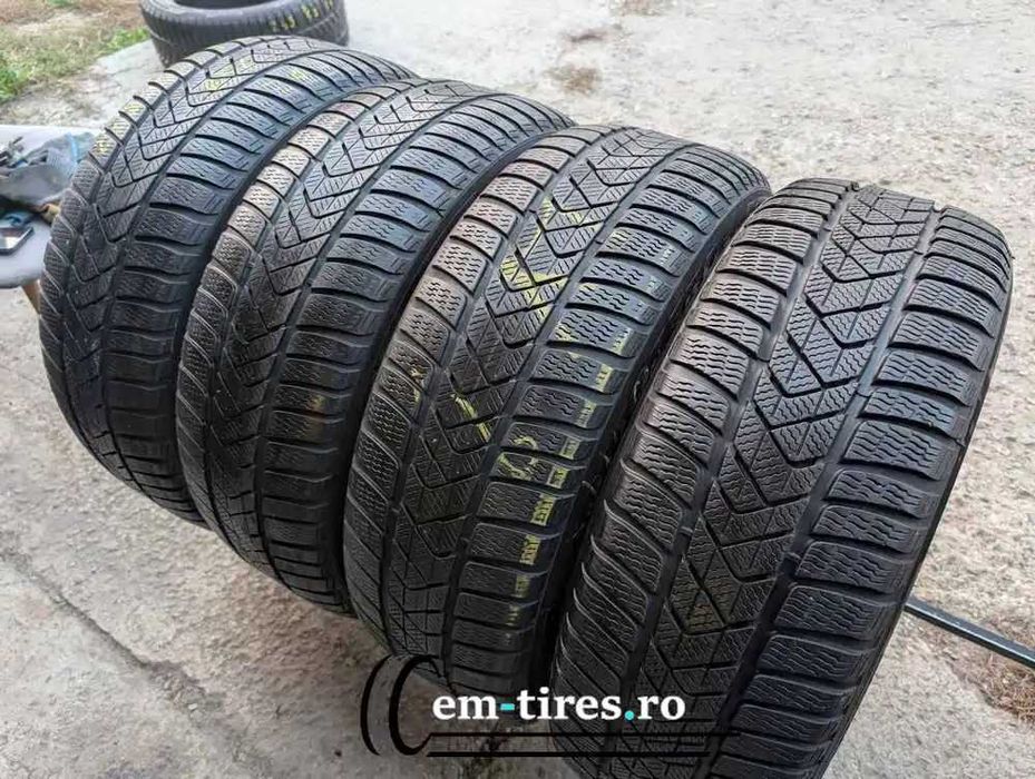 SET 4 Anvelope Iarna 225/50 R18 PIRELLI Sottozero 3 95H - Runflat